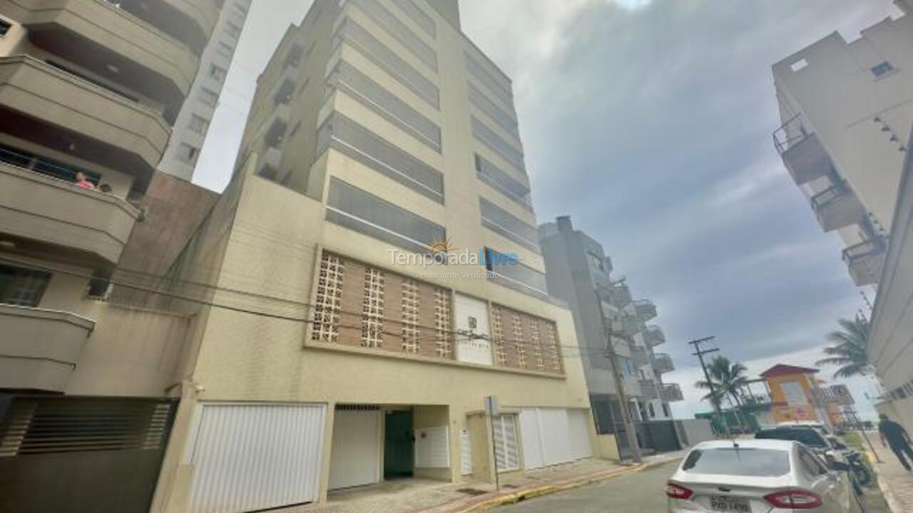 Apartment for vacation rental in Itapema (Meia Praia)