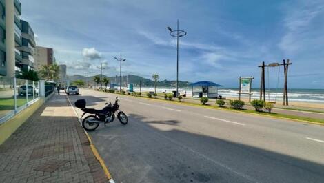 Saida do edificio para a praia