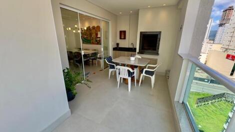 Sacada com churrasqueira