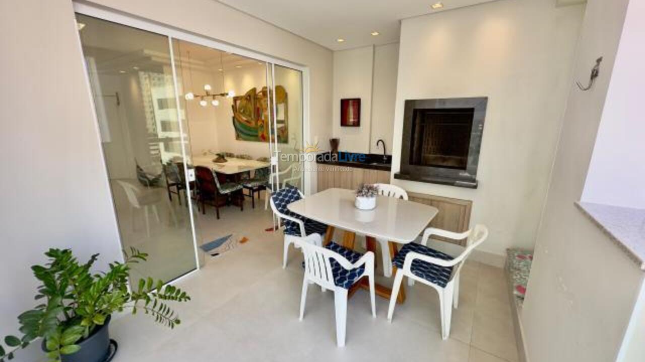 Apartment for vacation rental in Itapema (Meia Praia)