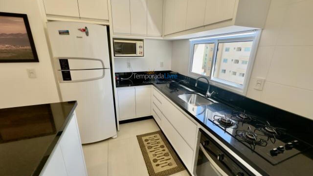 Apartment for vacation rental in Itapema (Meia Praia)