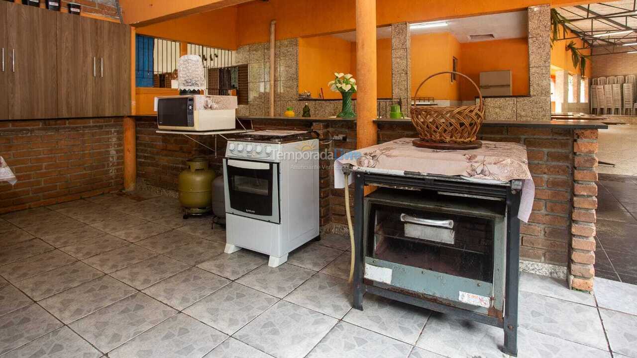 Ranch for vacation rental in Francisco Morato (Bairro águas da Cascata)