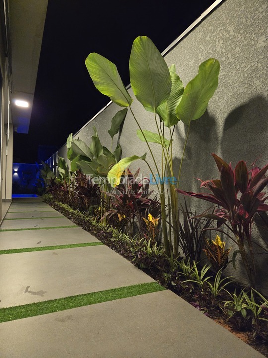 Casa para aluguel de temporada em Itapoá (Itapema do Norte)