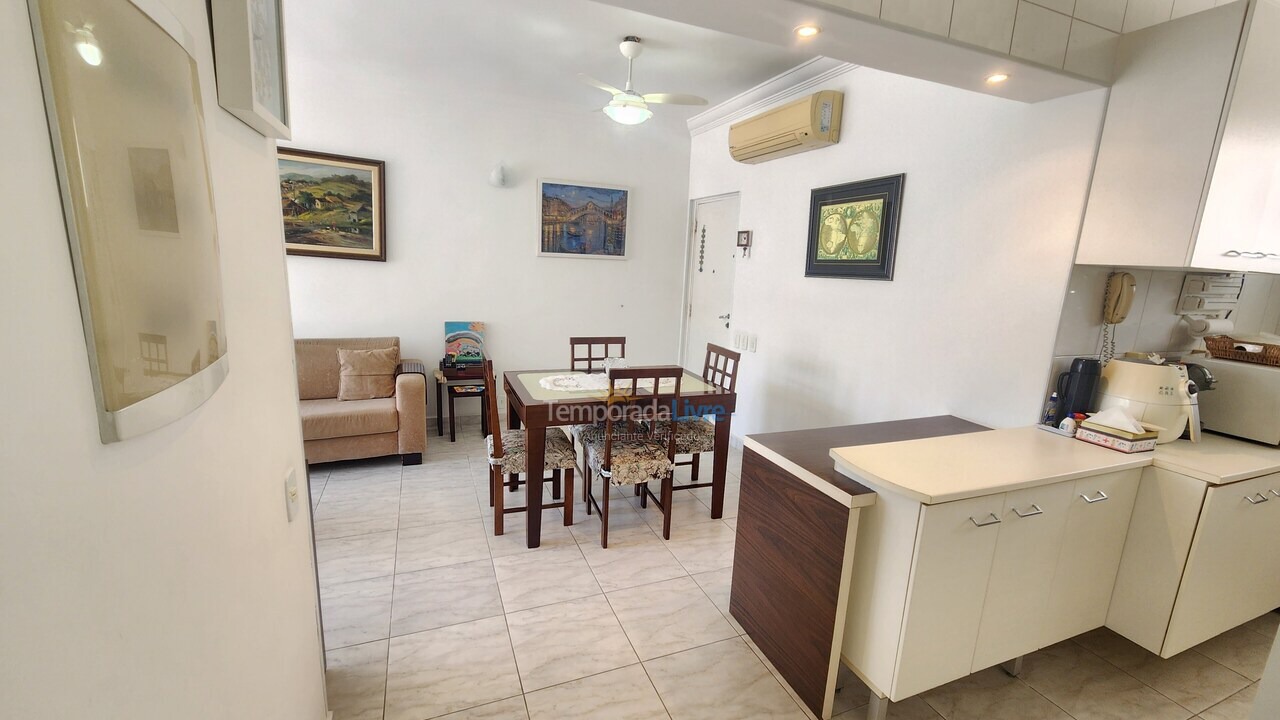 Apartment for vacation rental in Guarujá (Pitangueiras)