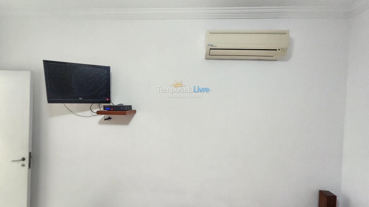 Apartment for vacation rental in Guarujá (Pitangueiras)