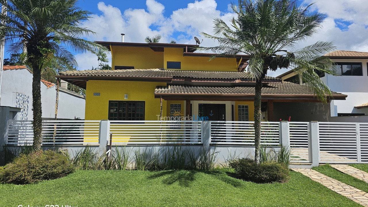 Casa para aluguel de temporada em Ubatuba (Lagoinha)
