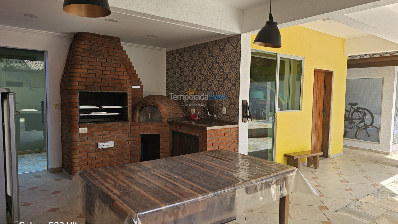 Casa para aluguel de temporada em Ubatuba (Lagoinha)