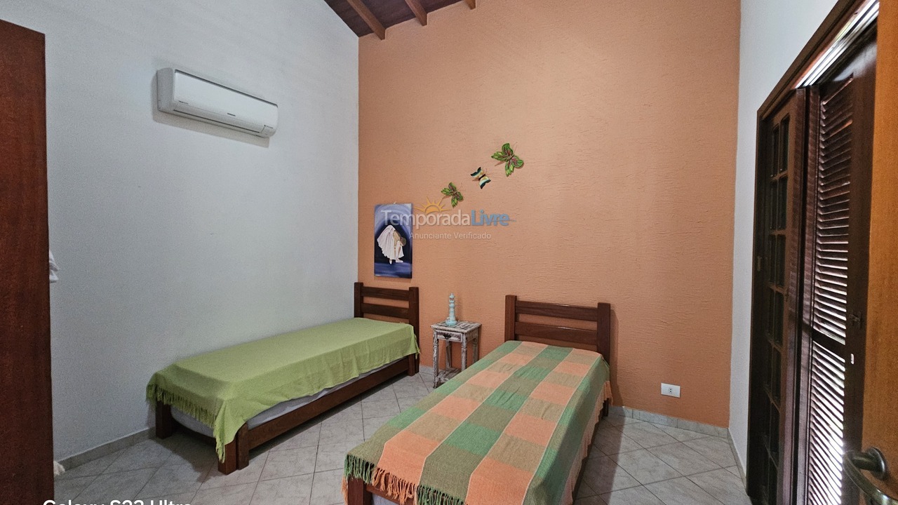 Casa para aluguel de temporada em Ubatuba (Lagoinha)