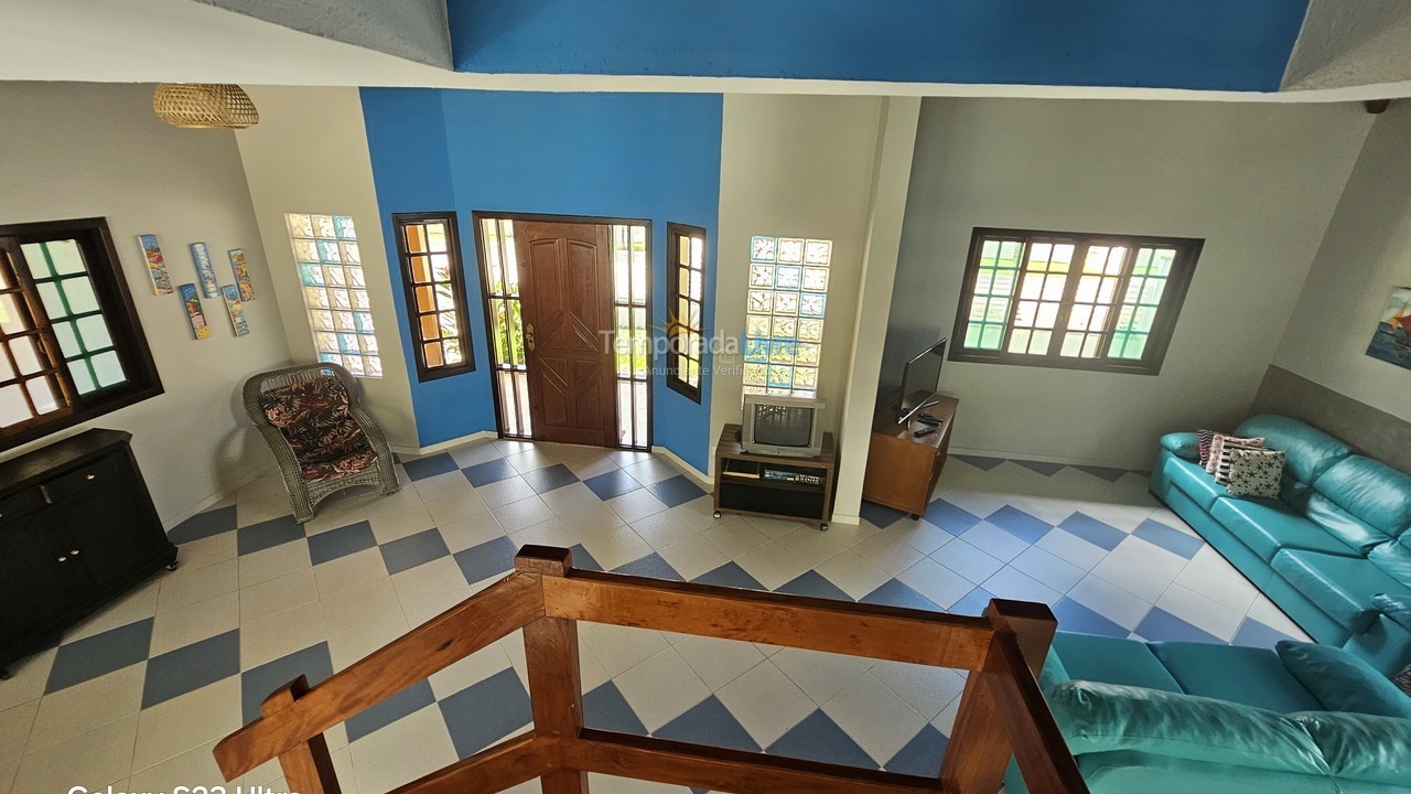 Casa para aluguel de temporada em Ubatuba (Lagoinha)