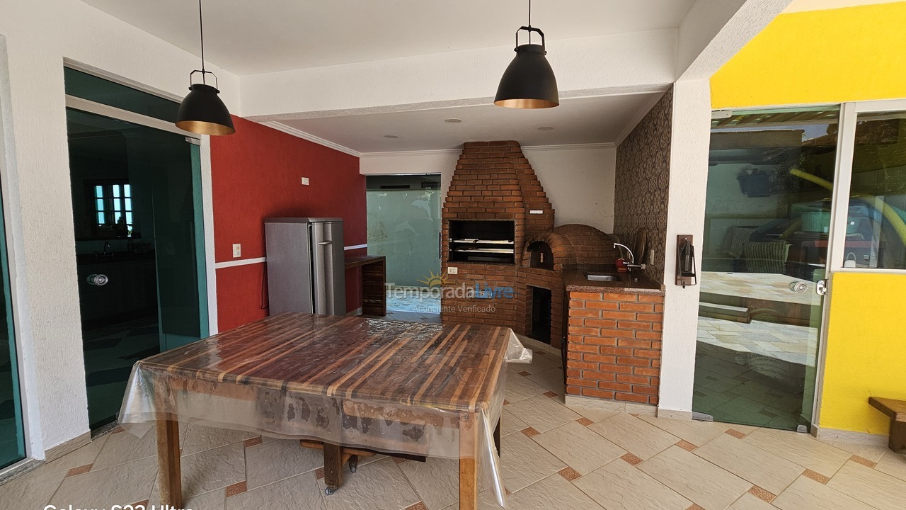 Casa para aluguel de temporada em Ubatuba (Lagoinha)