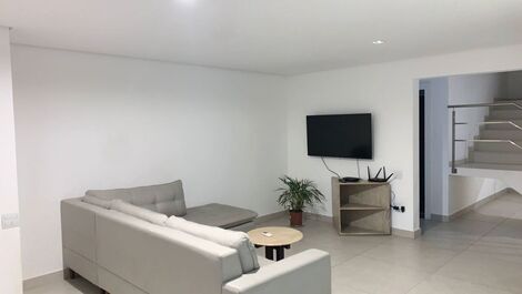 Sta Mônica Residências 7 Quartos, 18/20 Pessoas!