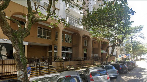 GUARUJA PITANGUEIRAS APARTMENT 3 BEDROOMS 3 BATHROOMS 40M FROM THE BEACH