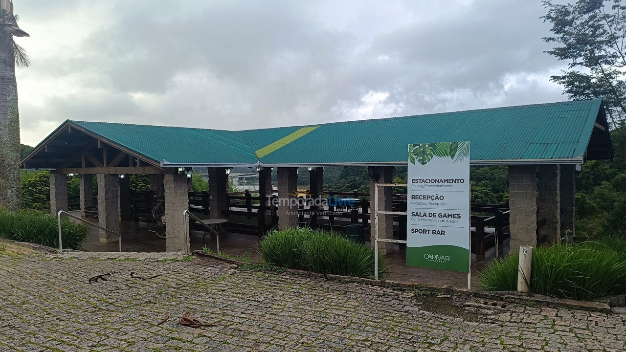 Chácara / sítio para aluguel de temporada em Campina Grande do Sul (Capivari Ecoresort)