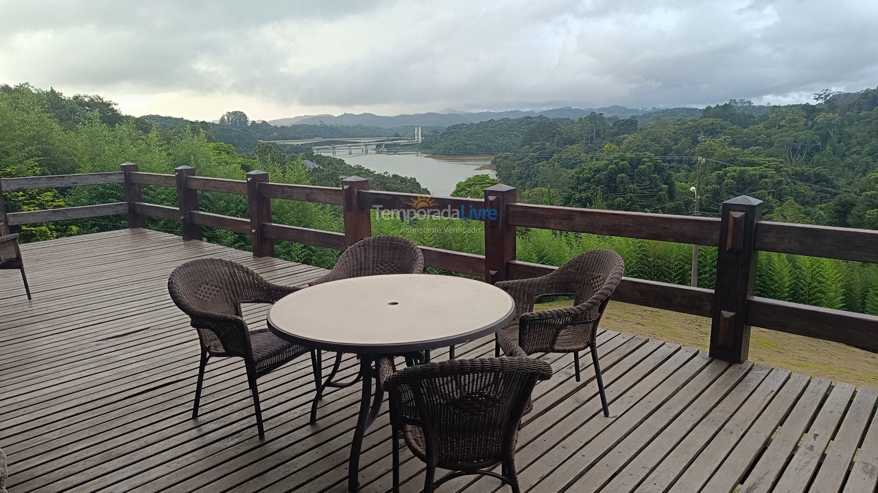 Chácara / sítio para aluguel de temporada em Campina Grande do Sul (Capivari Ecoresort)