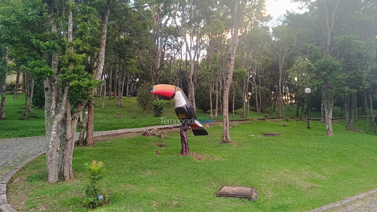 Chácara / sítio para aluguel de temporada em Campina Grande do Sul (Capivari Ecoresort)