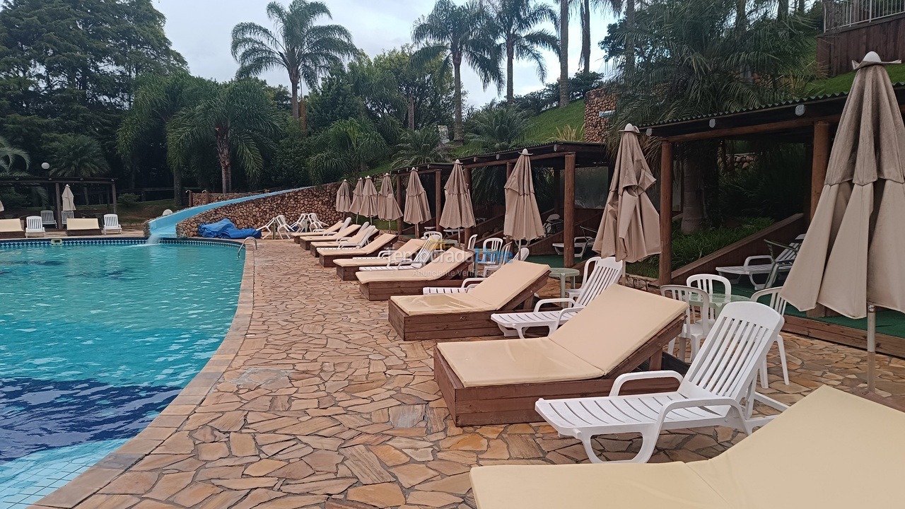 Chácara / sítio para aluguel de temporada em Campina Grande do Sul (Capivari Ecoresort)