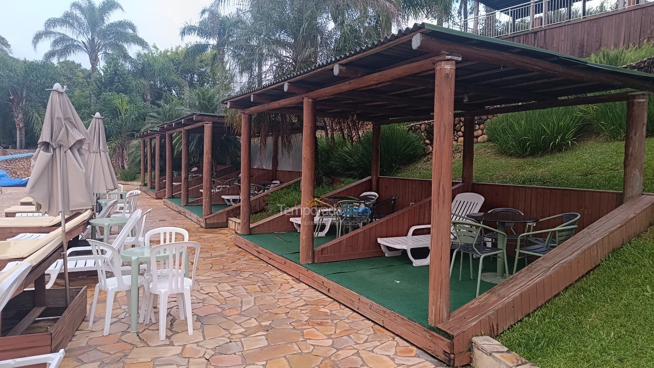 Chácara / sítio para aluguel de temporada em Campina Grande do Sul (Capivari Ecoresort)