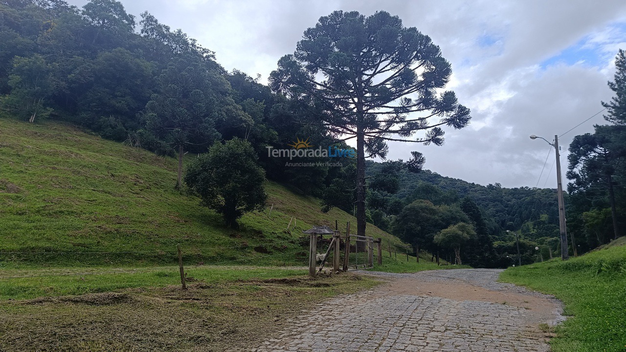 Chácara / sítio para aluguel de temporada em Campina Grande do Sul (Capivari Ecoresort)