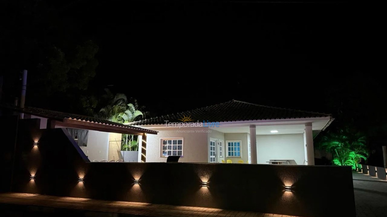 House for vacation rental in Camaçari (Praia de Guarajuba)