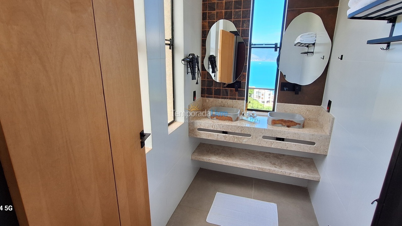 Casa para aluguel de temporada em Ilhabela (Siriúba)