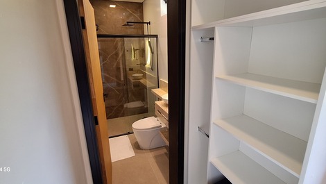 Banheiro suite terra