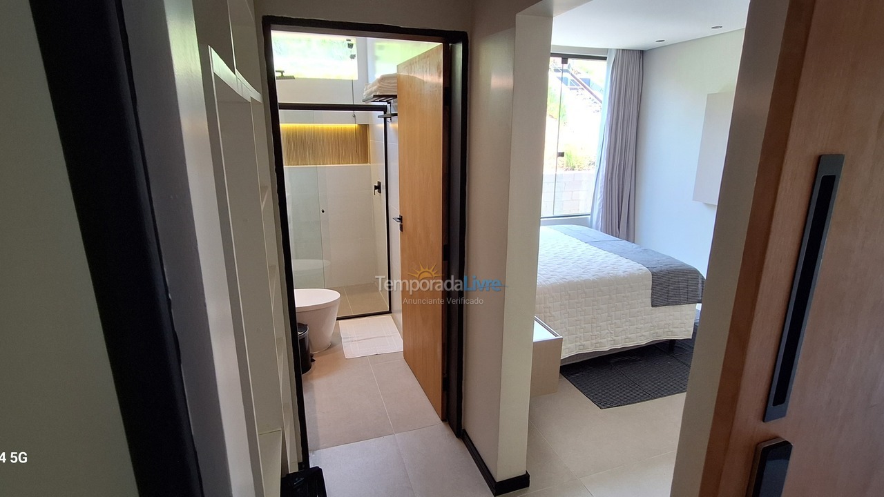 Casa para aluguel de temporada em Ilhabela (Siriúba)