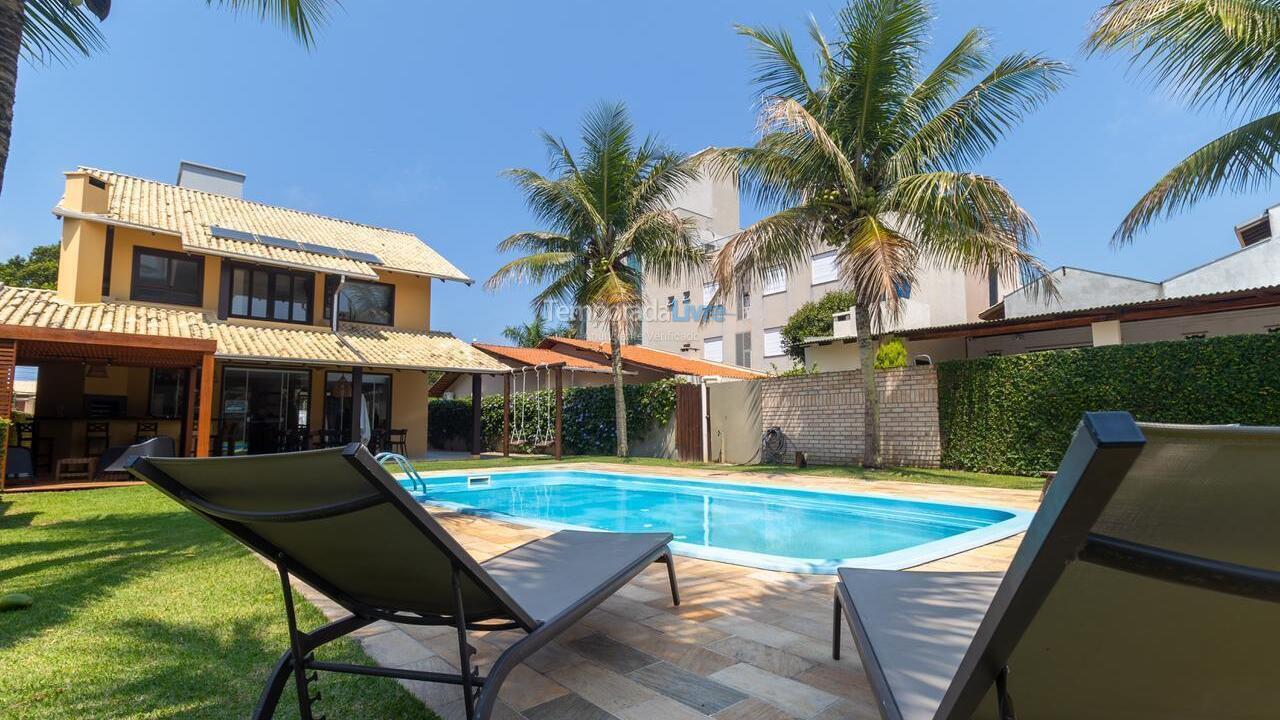 House for vacation rental in Bombinhas (Canto Grande)