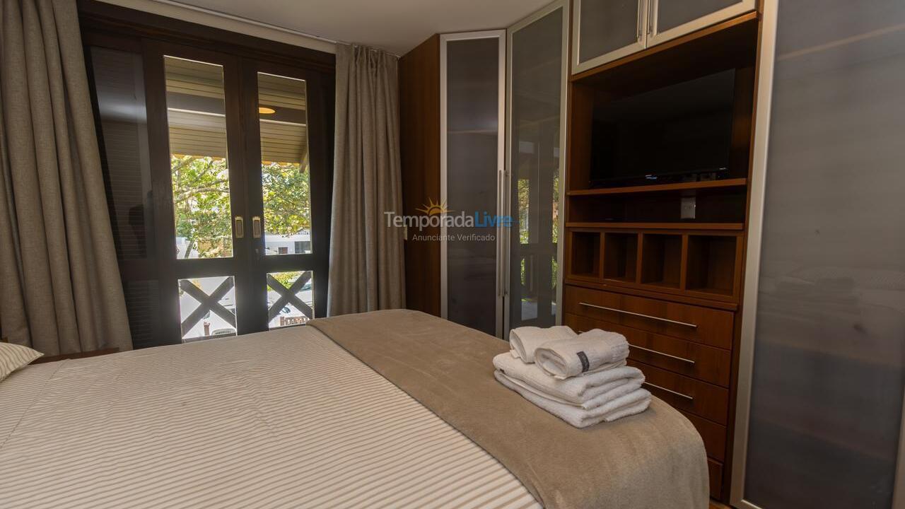 House for vacation rental in Bombinhas (Canto Grande)