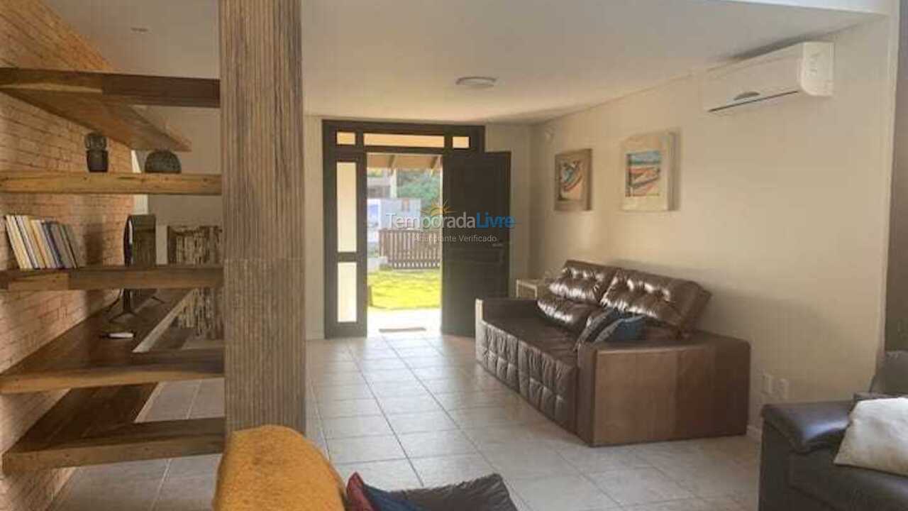 House for vacation rental in Bombinhas (Canto Grande)