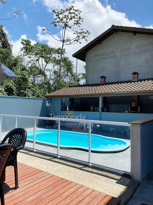Apartamento para aluguel de temporada em Ubatuba (Maranduba)