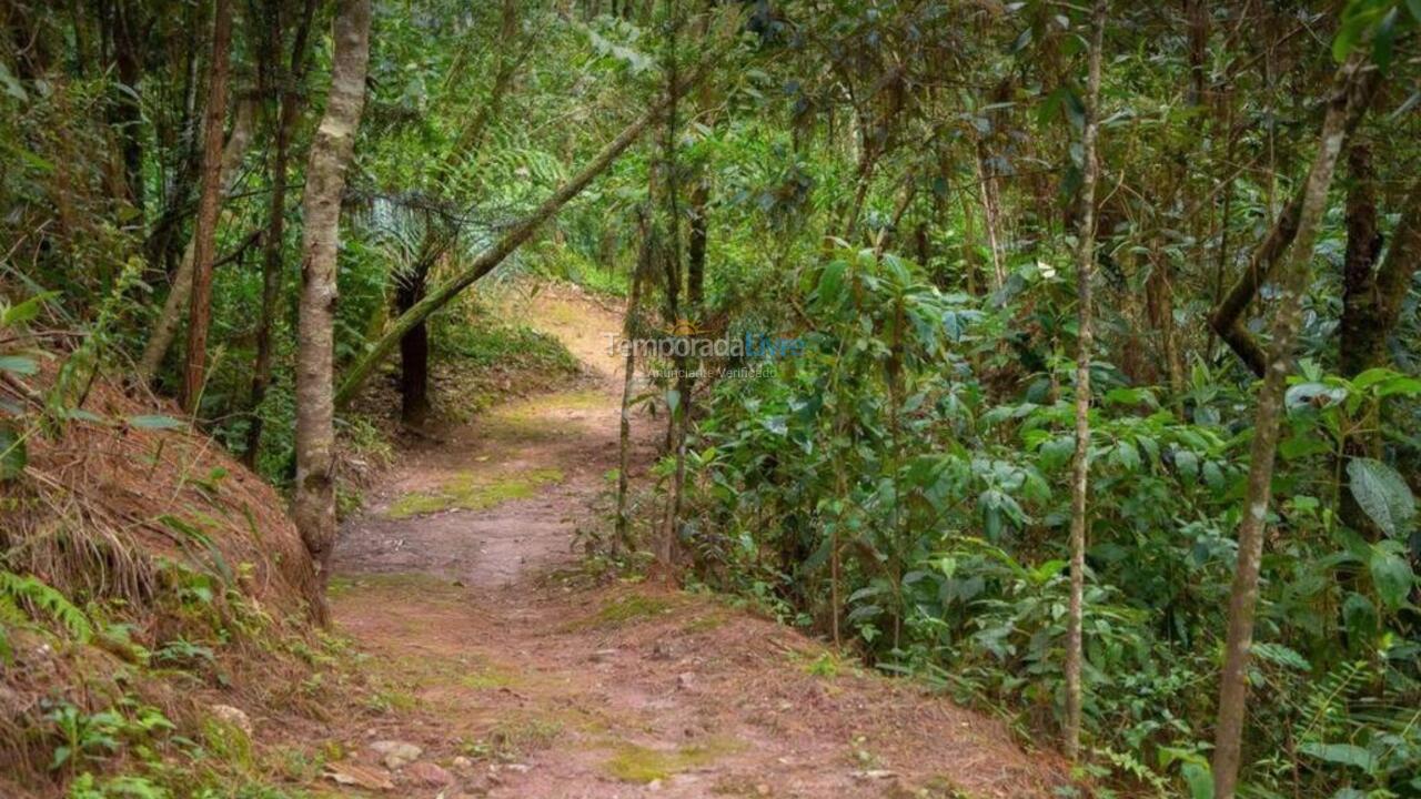 Apartamento para aluguel de temporada em Campos do Jordão (Capivari)