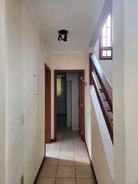 Corredor para o banheiro e suíte térreo