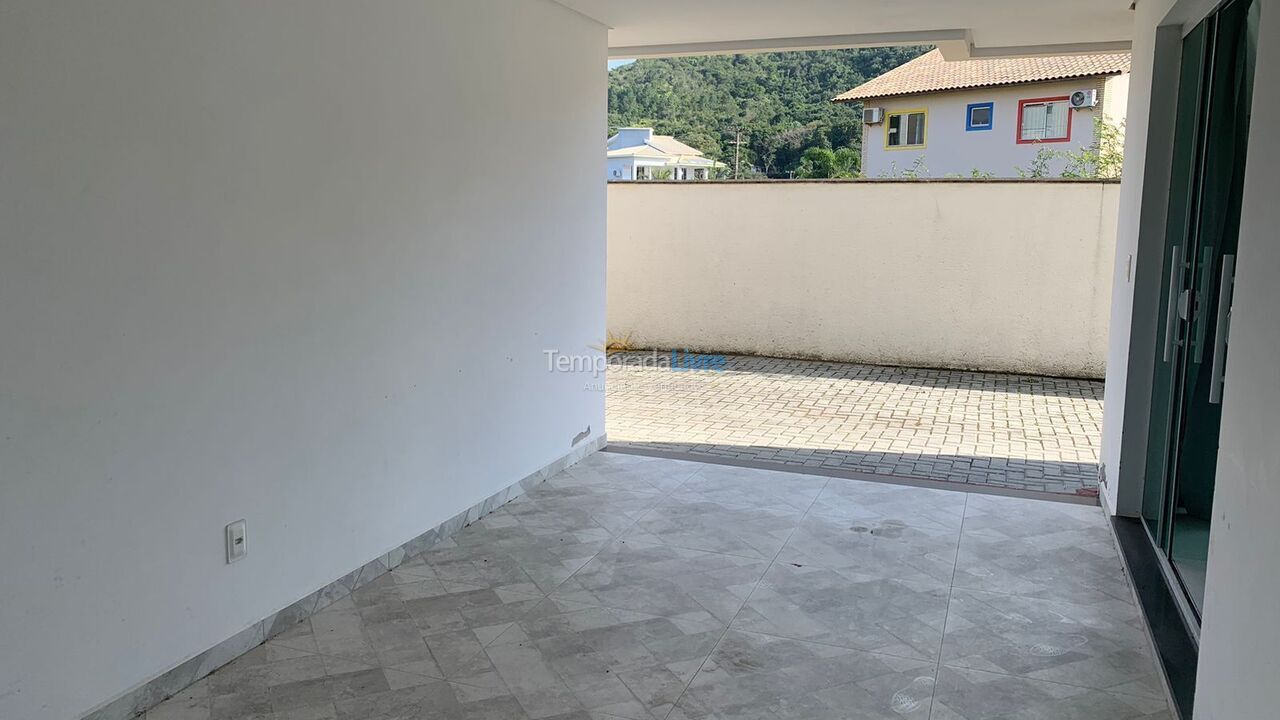 House for vacation rental in Governador Celso Ramos (Praia de Palmas)