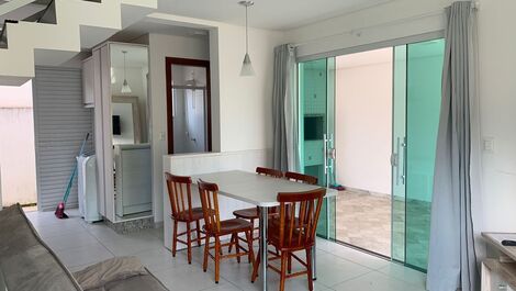 Casa para alugar em Governador Celso Ramos - Praia de Palmas