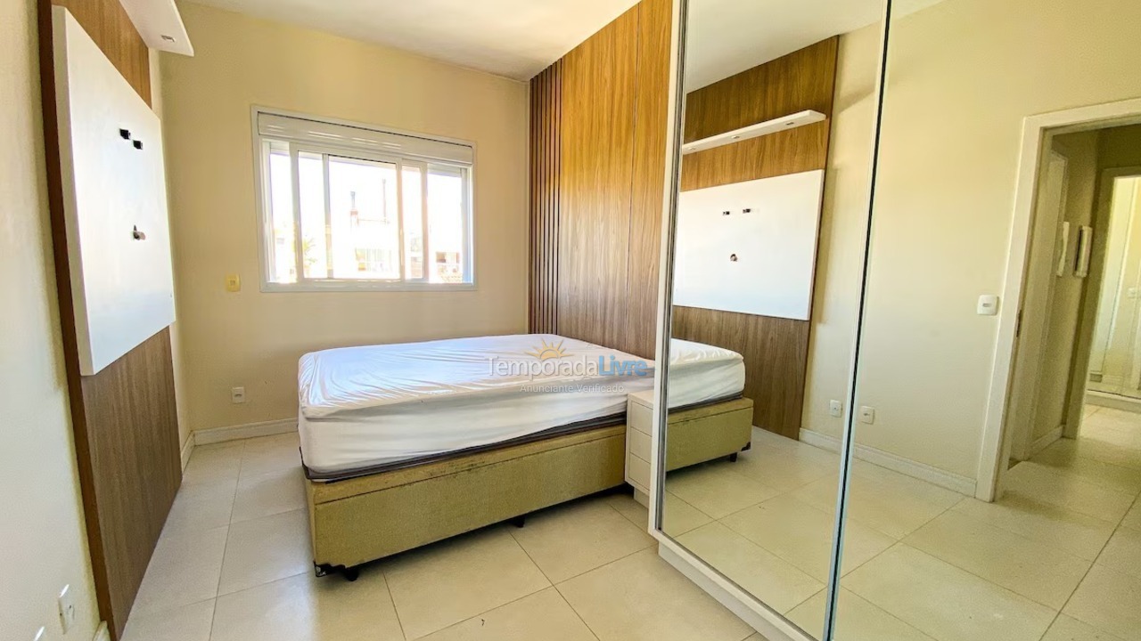 Apartamento para alquiler de vacaciones em Governador Celso Ramos (Praia de Palmas)