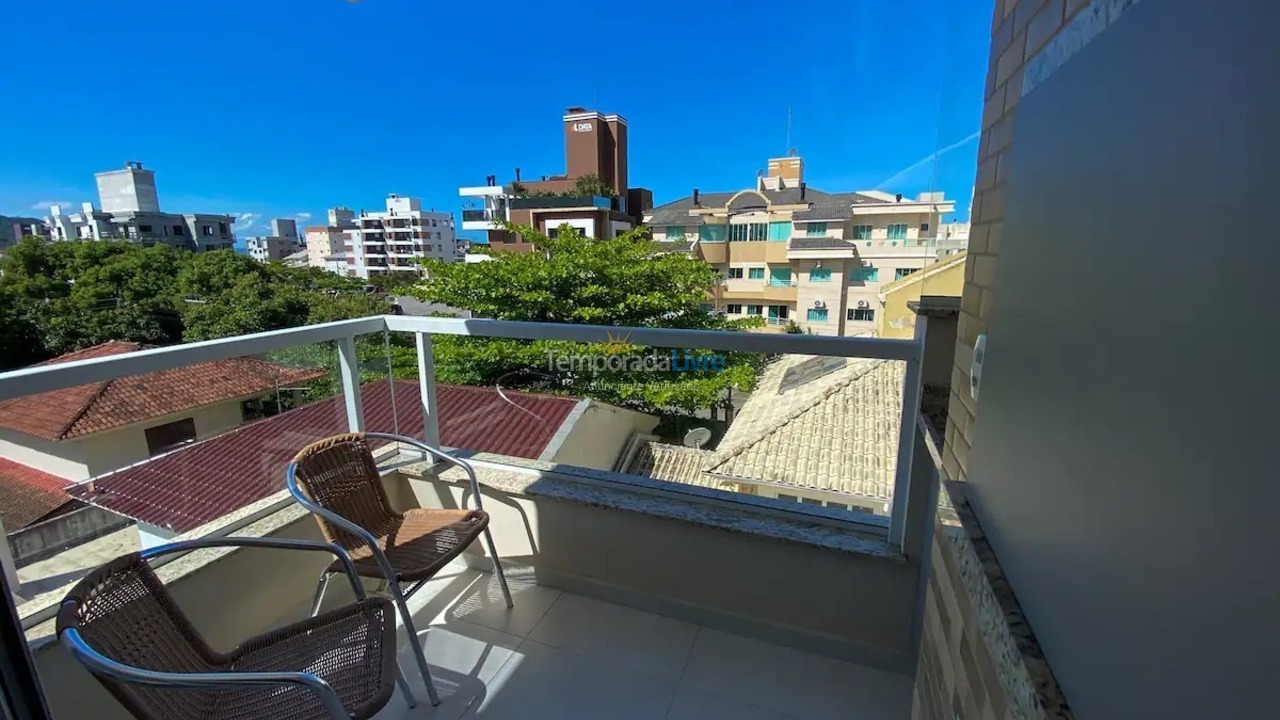 Apartamento para alquiler de vacaciones em Governador Celso Ramos (Praia de Palmas)