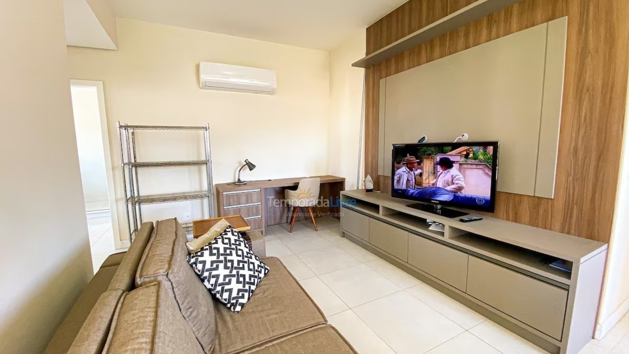 Apartamento para alquiler de vacaciones em Governador Celso Ramos (Praia de Palmas)