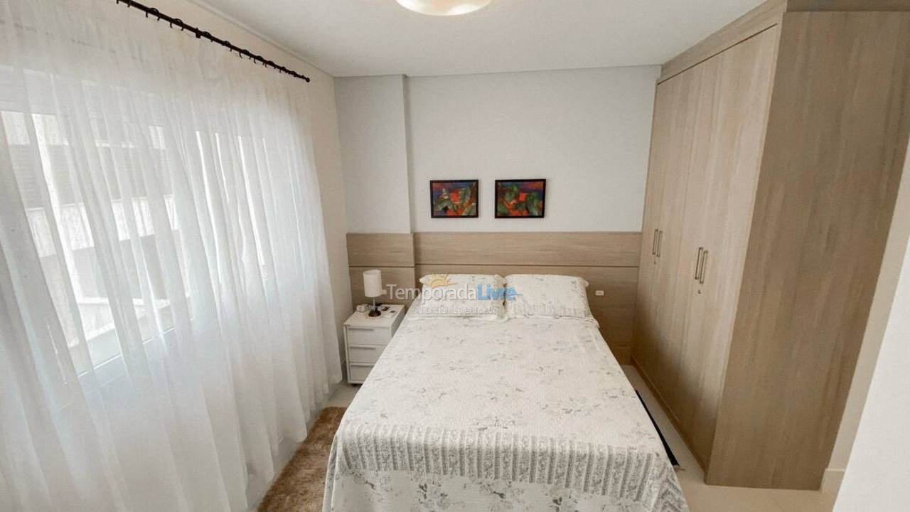 Apartment for vacation rental in Governador Celso Ramos (Praia de Palmas)