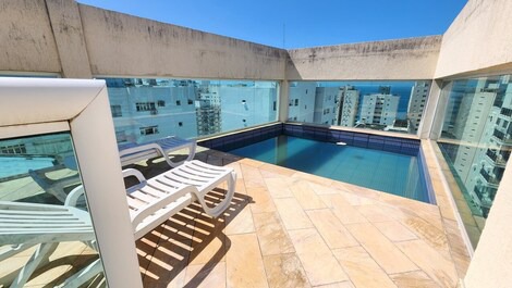 Penthouse with private pool, 2 bedrooms, 2 parking spaces, beach service