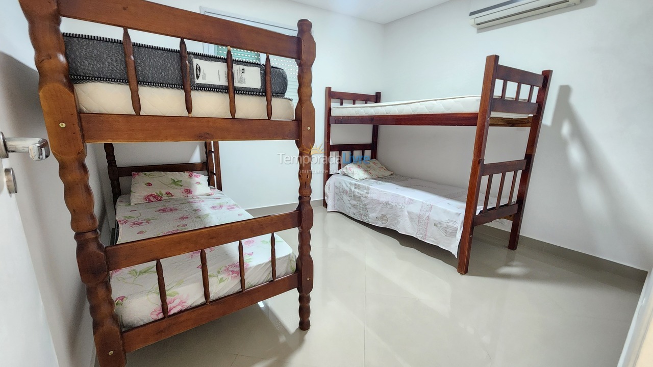 Apartment for vacation rental in Guarujá (Pitangueiras)