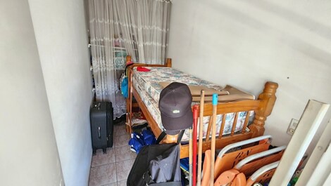 Pitangueiras 3 bedrooms air cond., 1 block from the sea, prime location