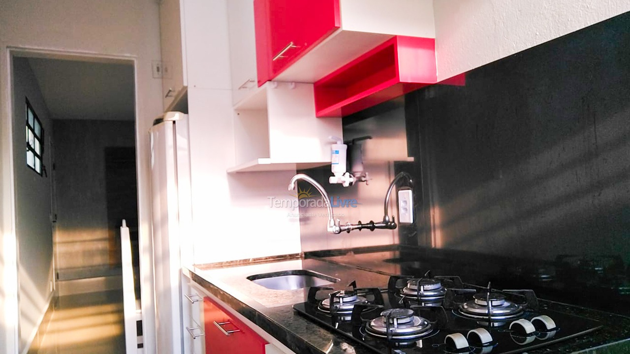 Apartamento para aluguel de temporada em Bertioga (Centro)