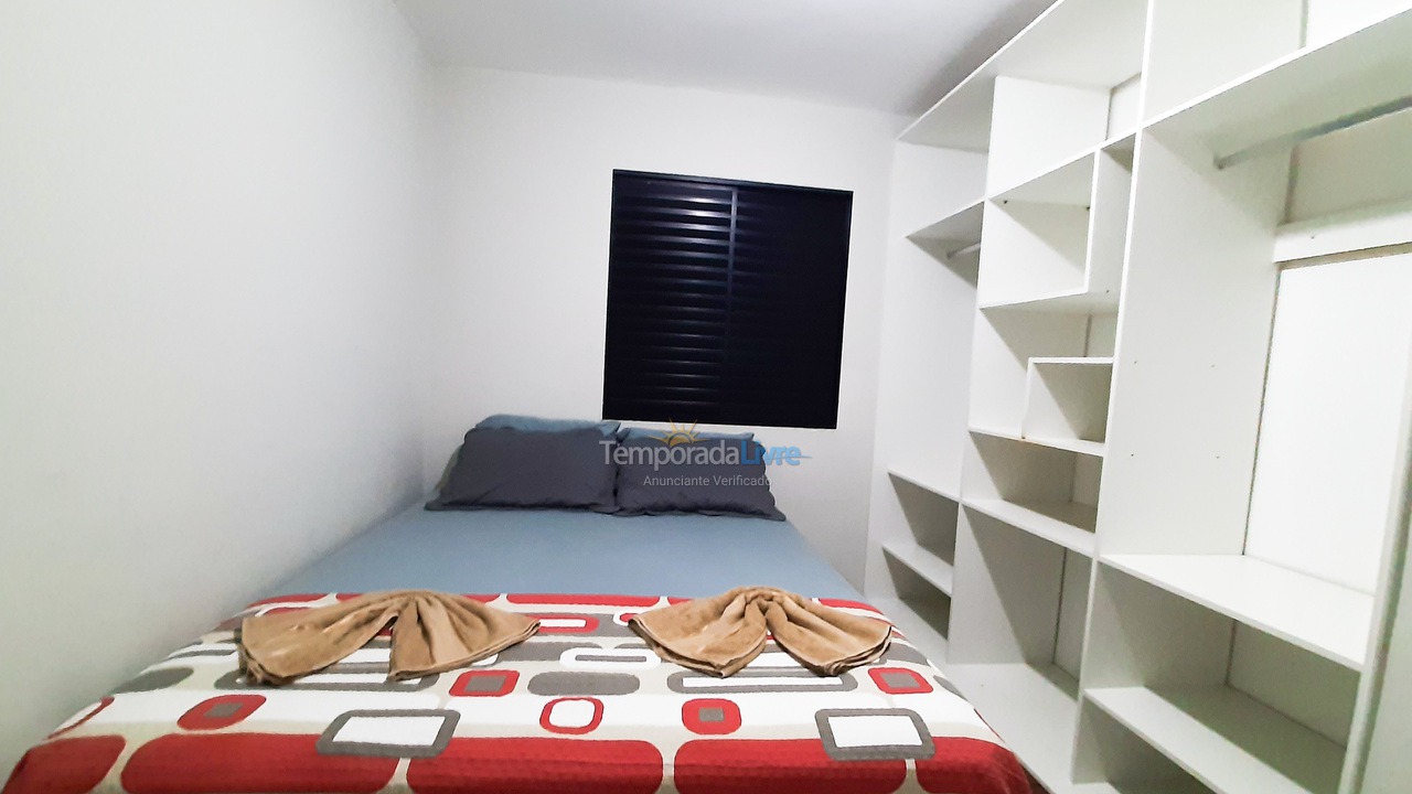 Apartamento para aluguel de temporada em Bertioga (Centro)