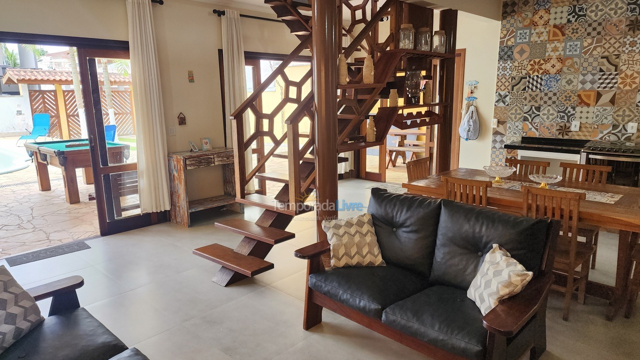 House for vacation rental in Caraguatatuba (Massaguaçu)