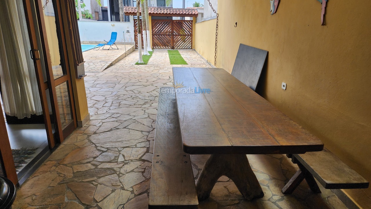 House for vacation rental in Caraguatatuba (Massaguaçu)
