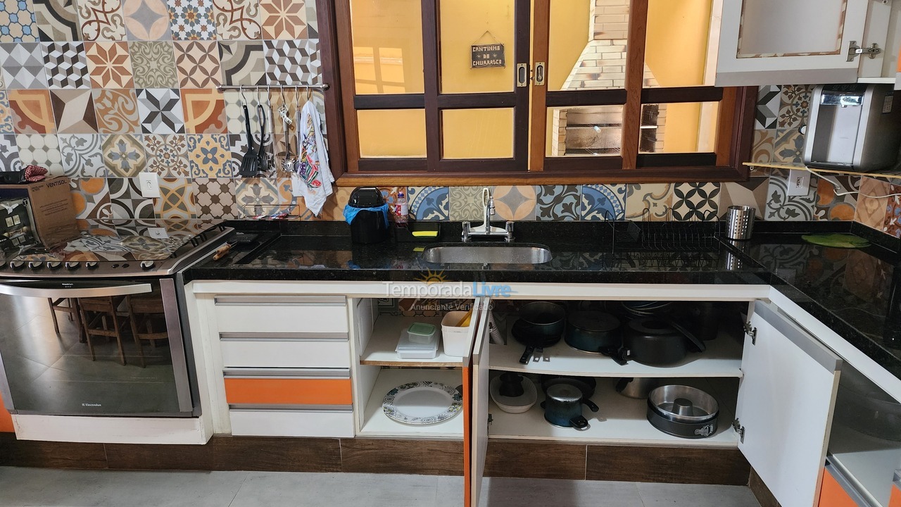 House for vacation rental in Caraguatatuba (Massaguaçu)