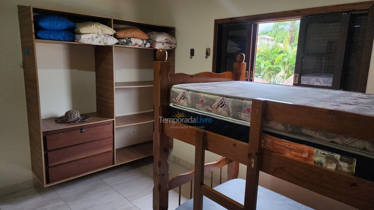 House for vacation rental in Caraguatatuba (Massaguaçu)