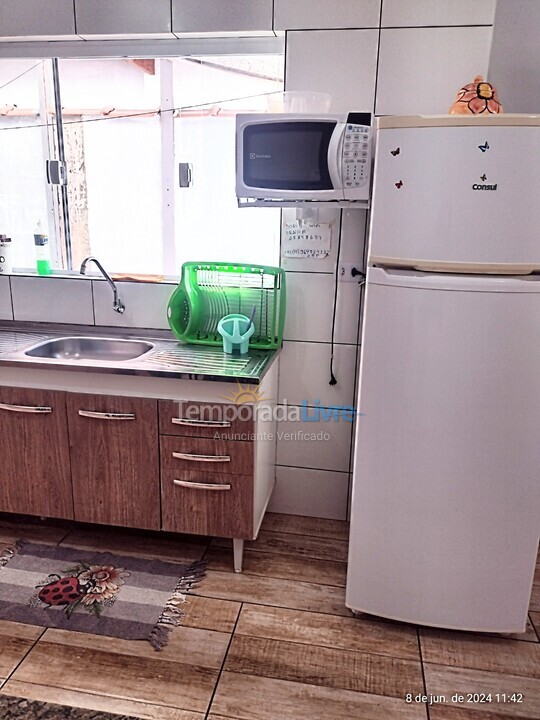 Casa para aluguel de temporada em Caraguatatuba (Massaguaçu)