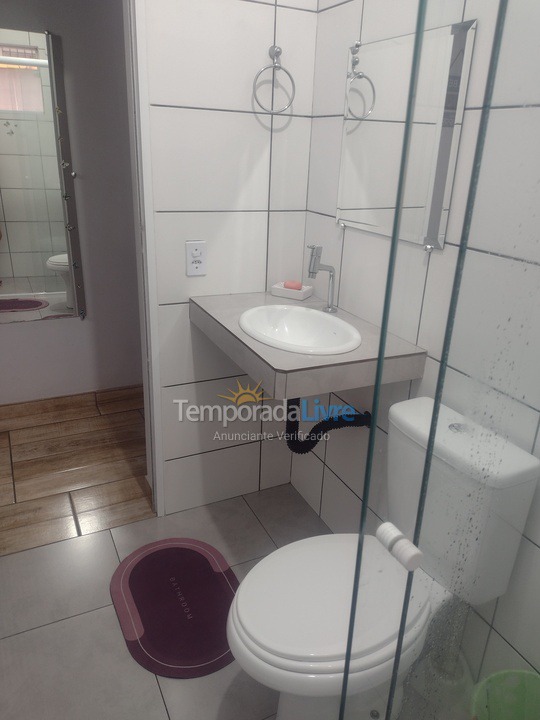 Casa para aluguel de temporada em Caraguatatuba (Massaguaçu)