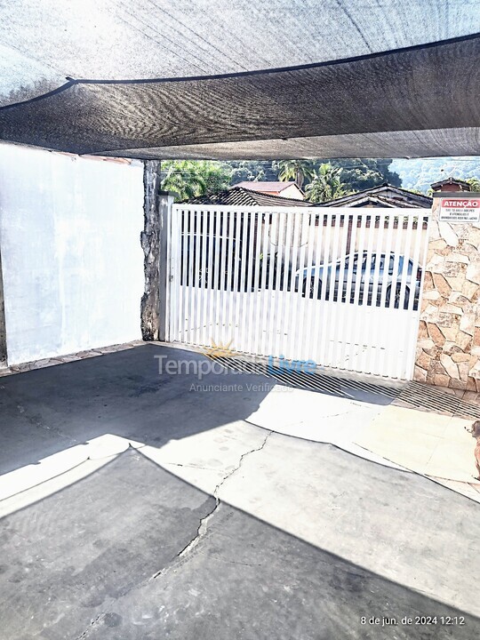 Casa para aluguel de temporada em Caraguatatuba (Massaguaçu)